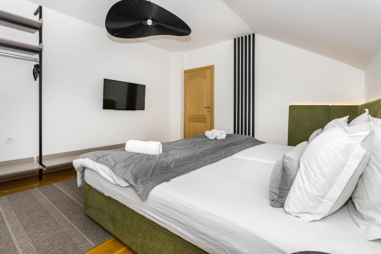 Art Of Living Luxury Suite Three Сараево Екстериор снимка